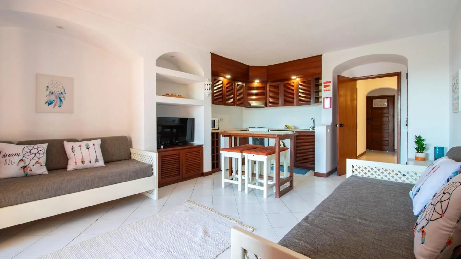 ***  Aparthotel Bellavista Avenida By Beguest à Albufeira Portugal