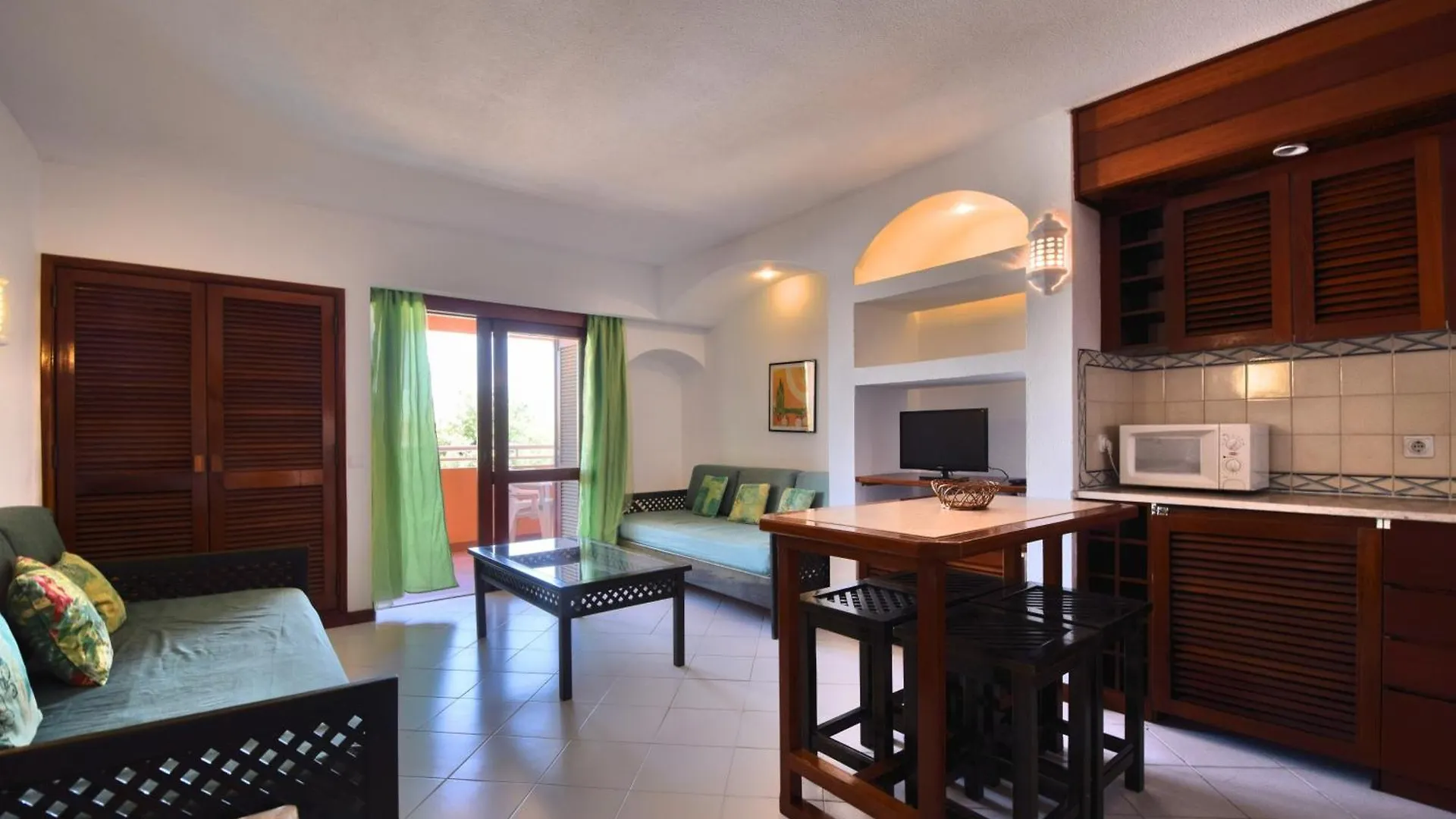 Bellavista Avenida By Beguest Aparthotel Albufeira