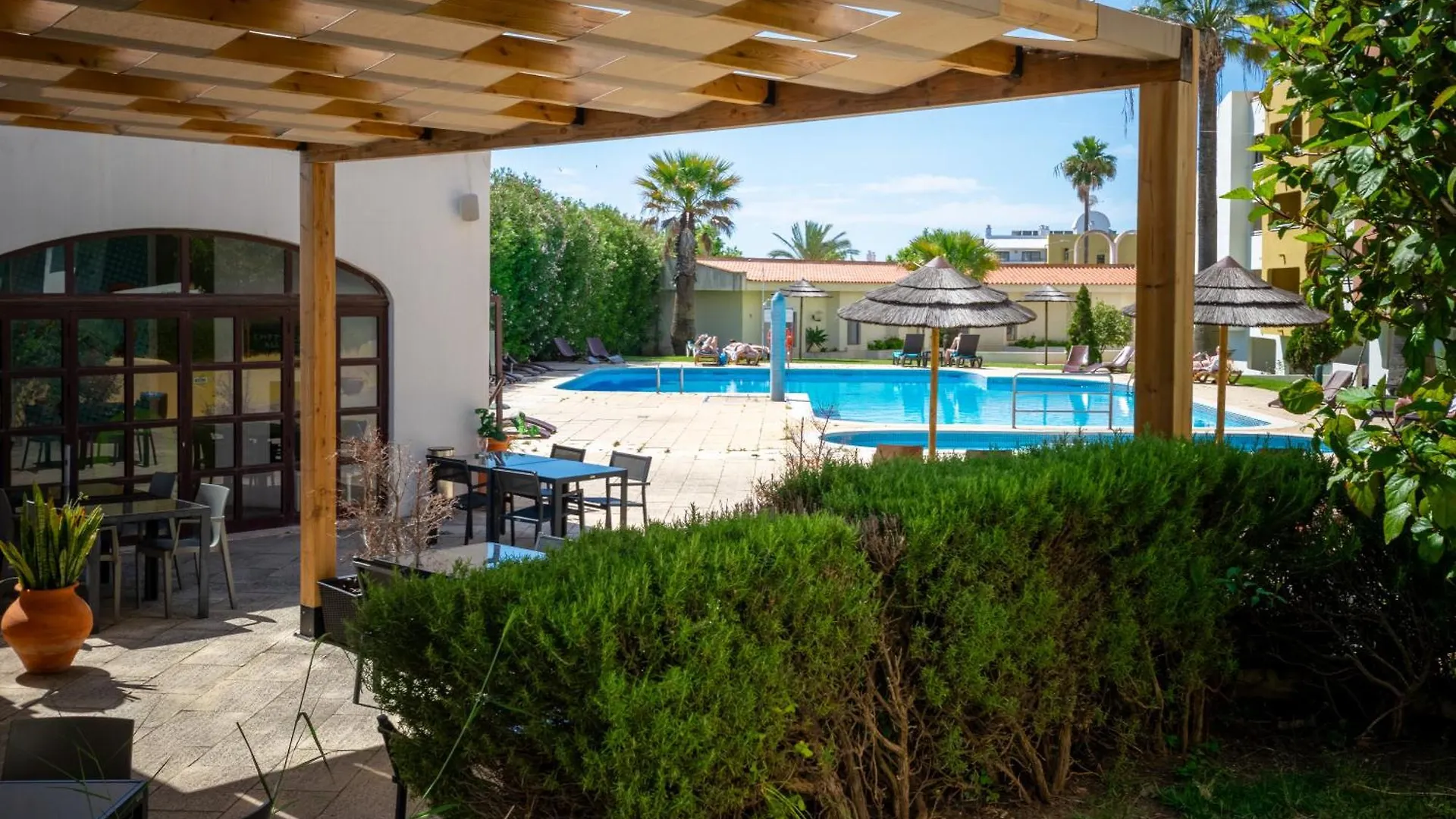Bellavista Avenida By Beguest Aparthotel