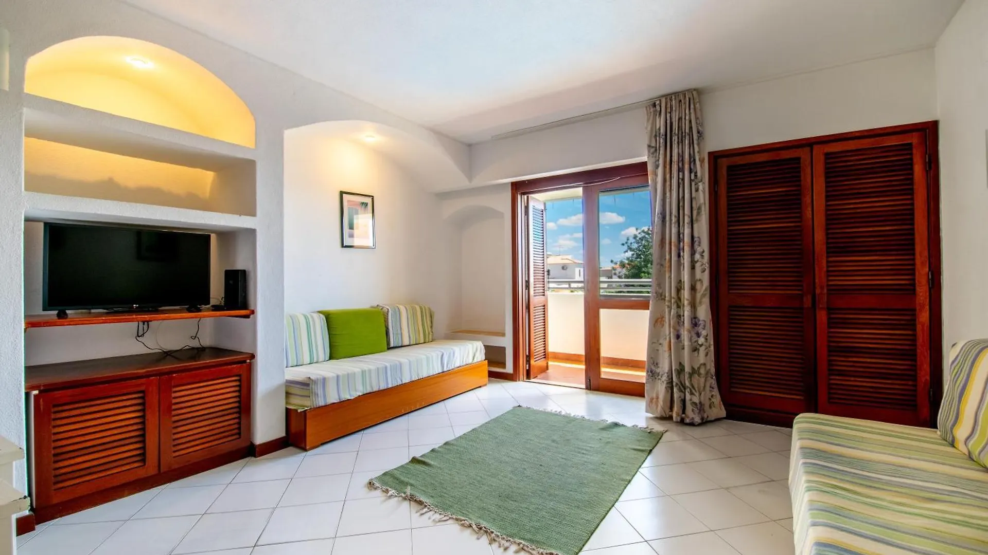 Bellavista Avenida By Beguest Aparthotel